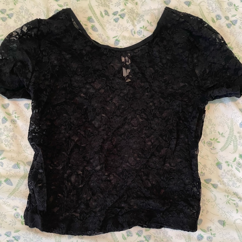 Black lace forever 21 crop top